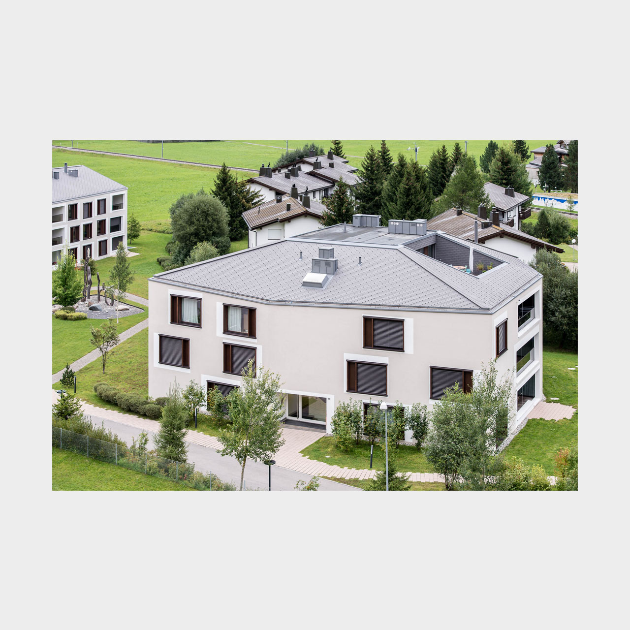 Architekturfotografie Wohnanlage Seepromenade Davos