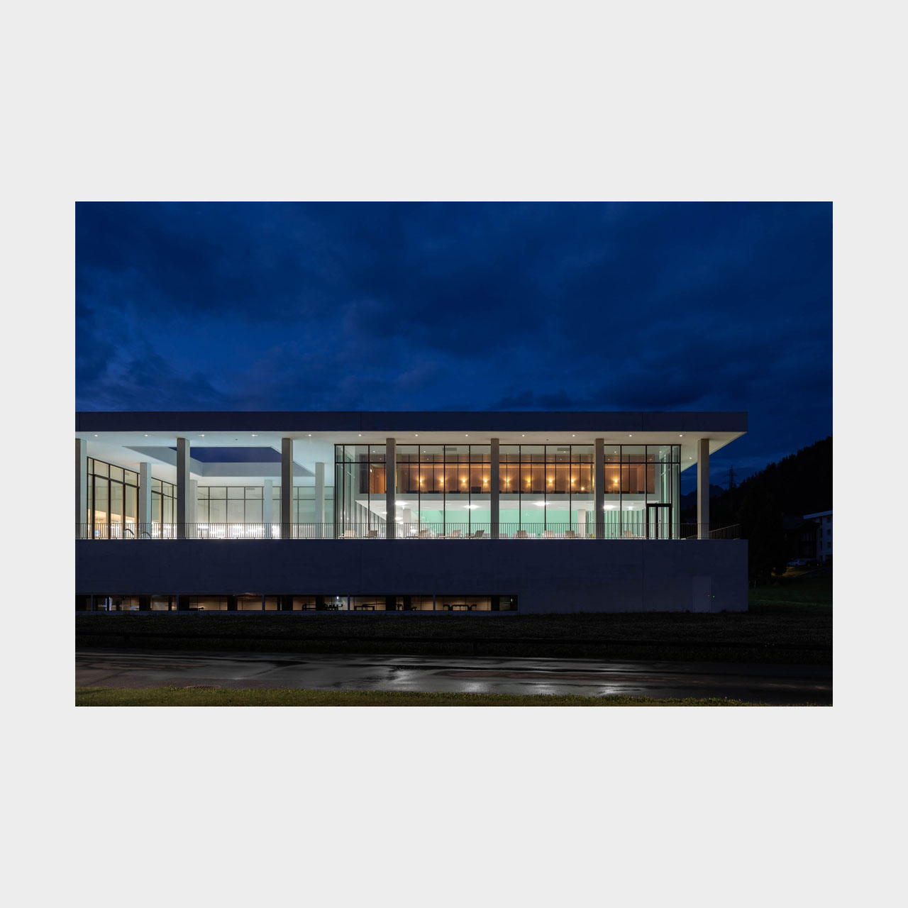 Architekturfotografie Ovaverva Hallenbad Sankt Moritz