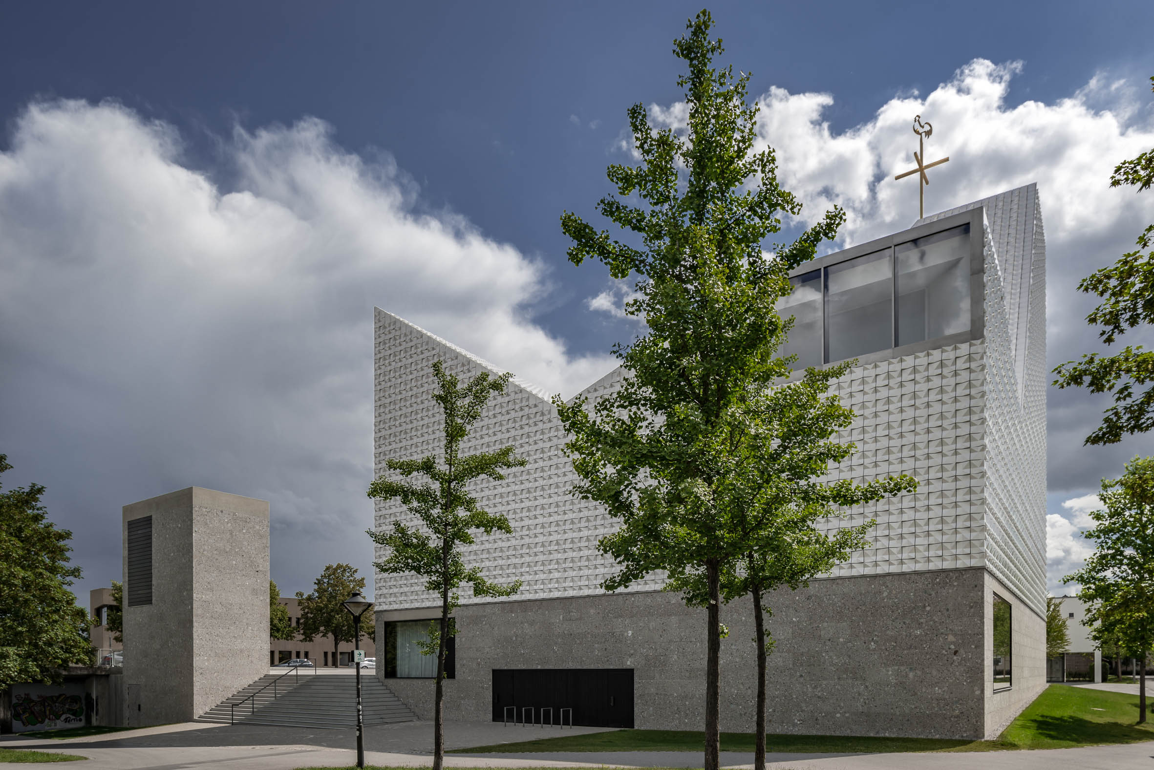 Architekturfotografie Pfarrkirche Seliger Pater Rupert Mayer Poing | Gerd Schaller | BAUWERK PERSPEKTIVEN