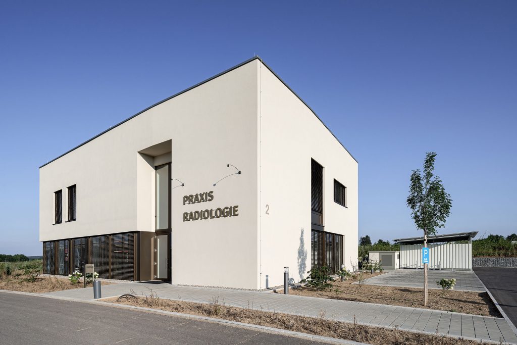 Architekturfotografie Radiologie Fuchs Biberach | Gerd Schaller | BAUWERK PERSPEKTIVEN