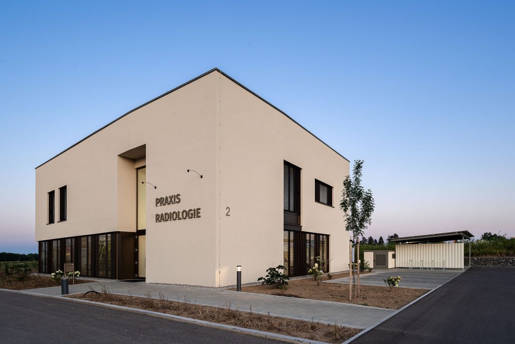 Architekturfotografie Radiologie Fuchs Biberach | Gerd Schaller | BAUWERK PERSPEKTIVEN