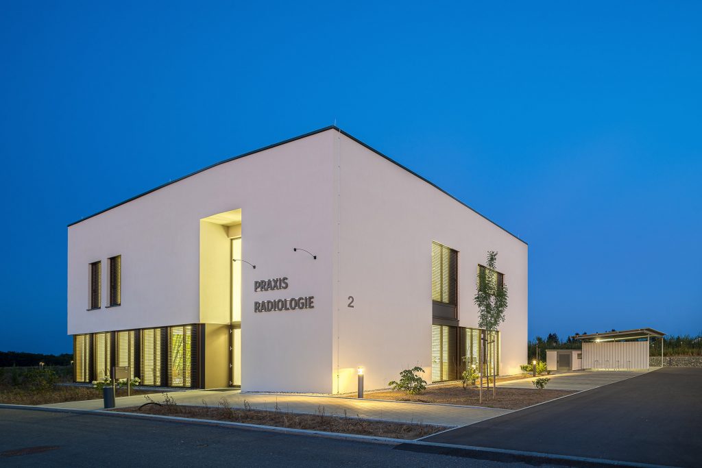 Architekturfotografie Radiologie Fuchs Biberach | Gerd Schaller | BAUWERK PERSPEKTIVEN