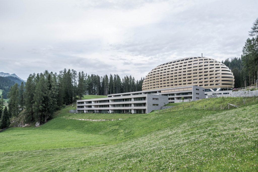 Architekturfotografie Hotel Intercontinental Davos | Gerd Schaller | BAUWERK PERSPEKTIVEN