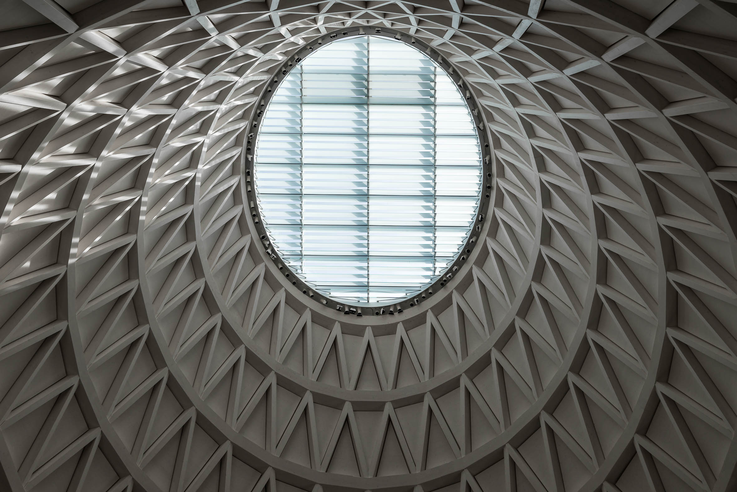 Architekturfotografie St. Josef Kirche Holzkirchen | Gerd Schaller | BAUWERK PERSPEKTIVEN