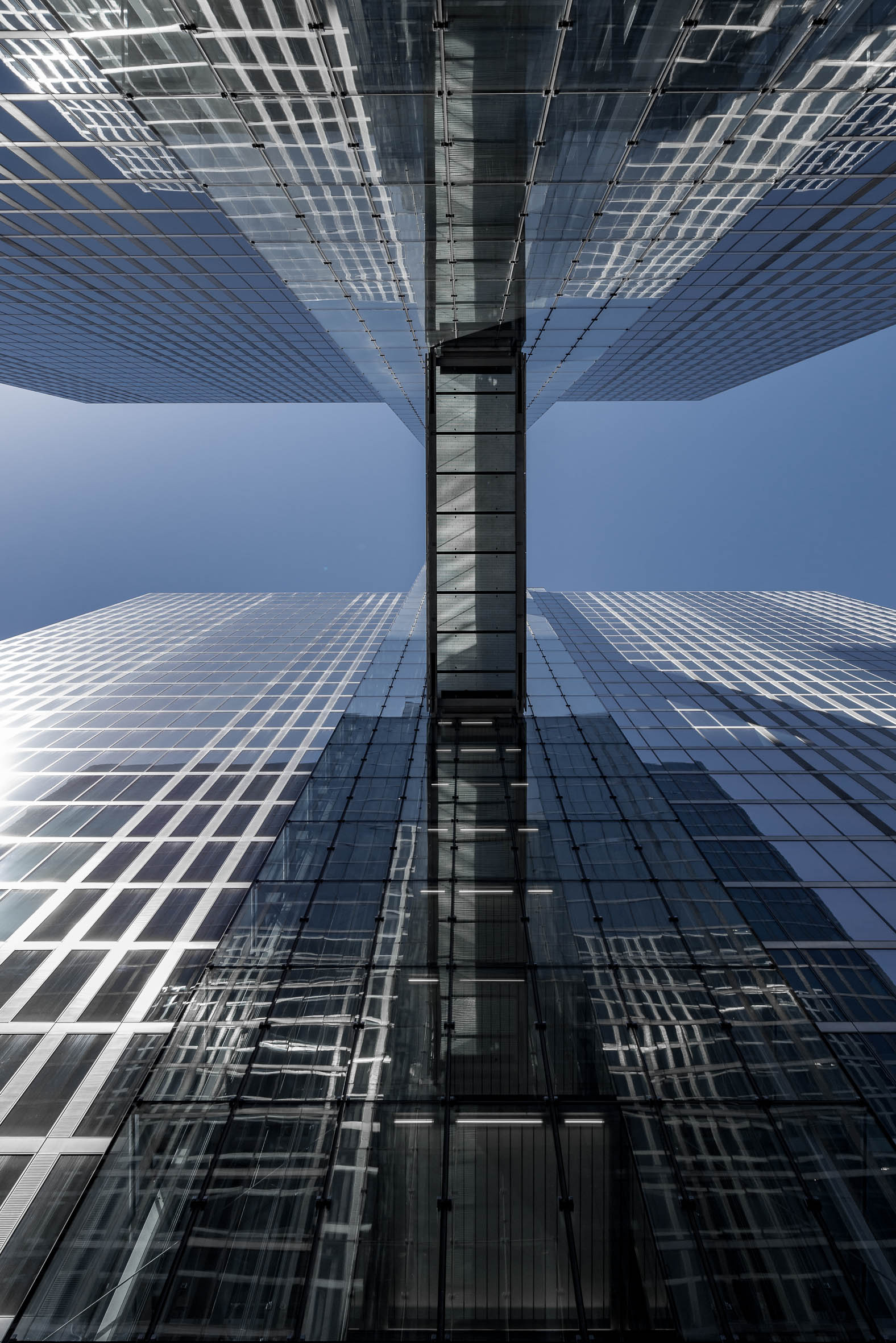 Architekturfotografie Highlight Towers München | Gerd Schaller | BAUWERK PERSPEKTIVEN