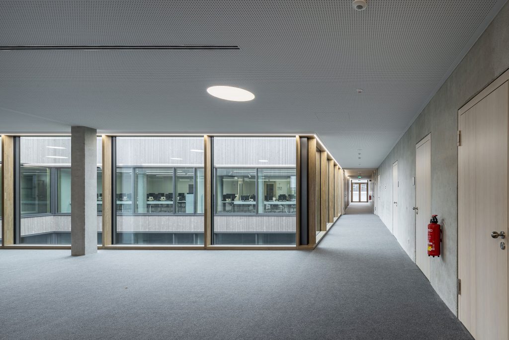 Architekturfotografie Schulzentrum Odelzhausen | Gerd Schaller | BAUWERK PERSPEKTIVEN