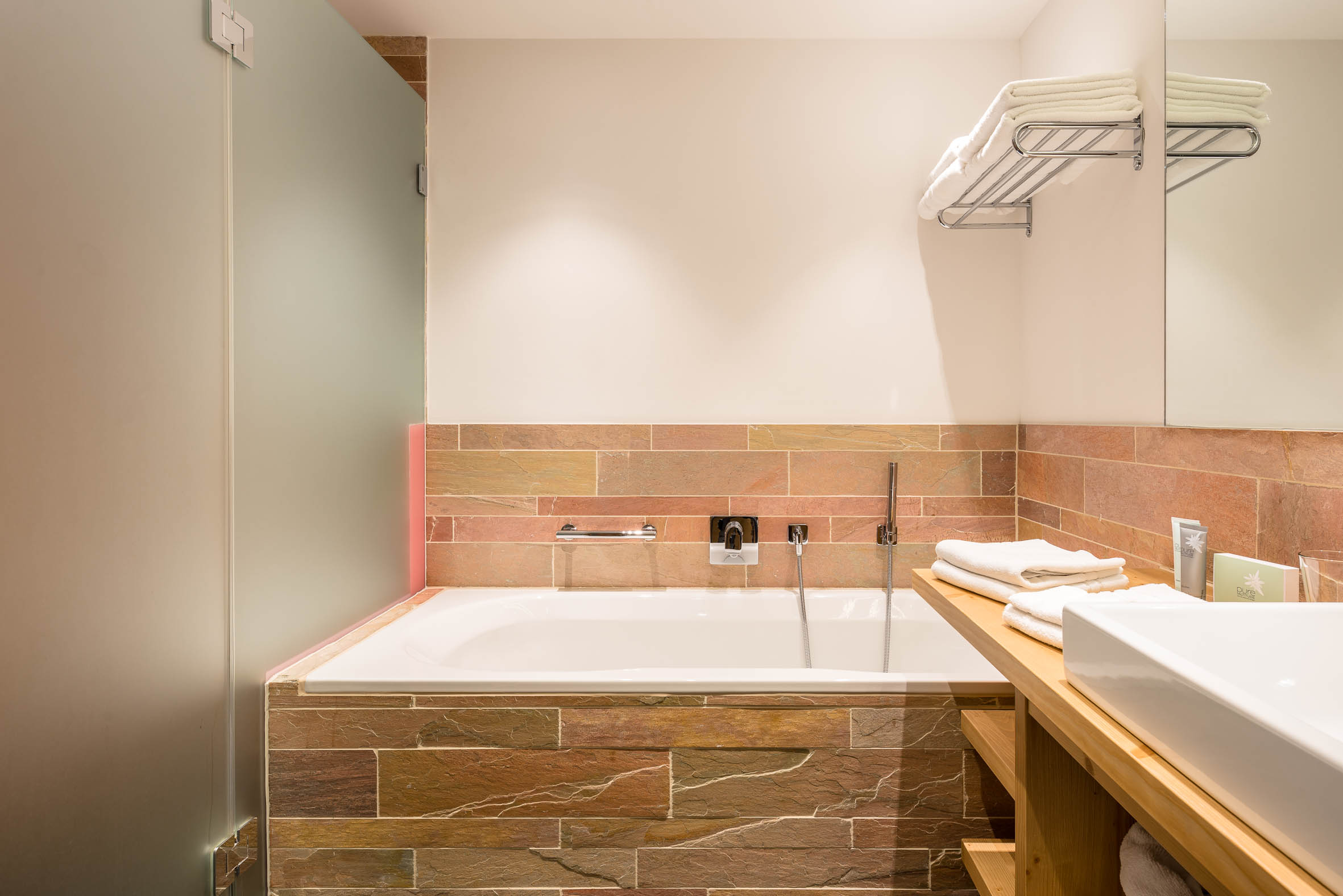 Architekturfotografie Hotel Nira Alpina Silvaplana | Gerd Schaller | BAUWERK PERSPEKTIVEN