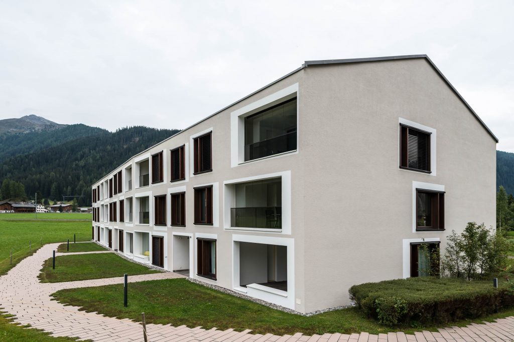 Architekturfotografie Wohnüberbauung Seepromenade Davos | Gerd Schaller | BAUWERK PERSPEKTIVEN