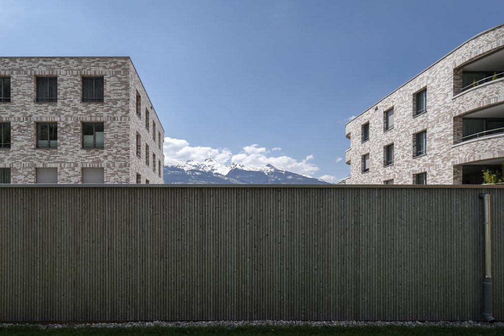 Architekturfotografie Wohnbausiedlung Birkenweg Vaduz | Gerd Schaller | BAUWERK PERSPEKTIVEN