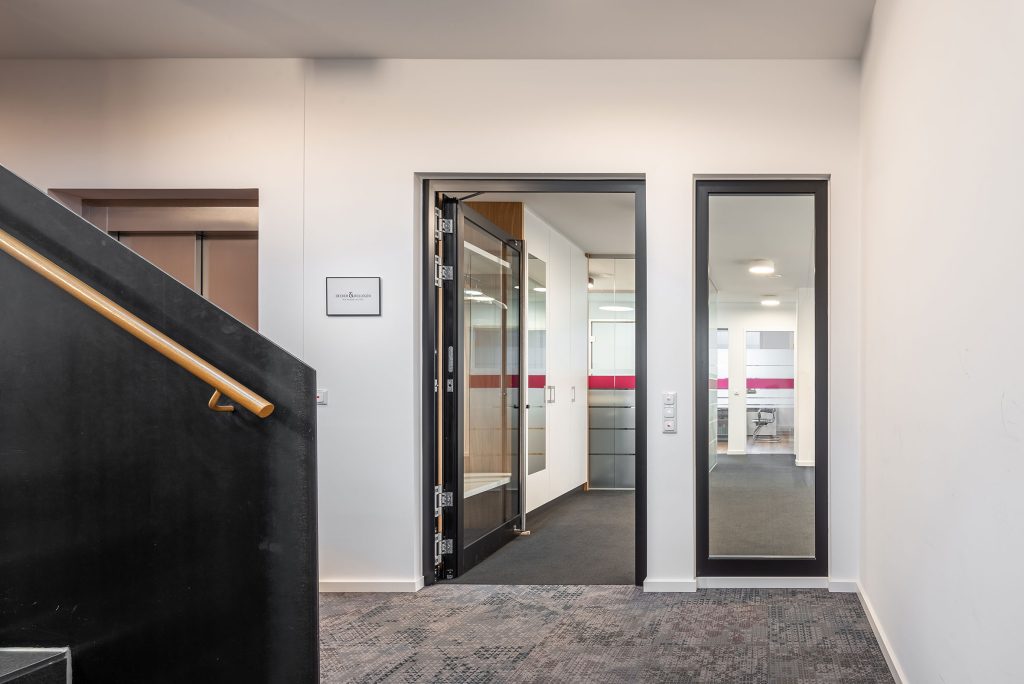 Architekturfotografie Anwaltskanzlei Decker und Partner Augsburg | Gerd Schaller | BAUWERK PERSPEKTIVEN