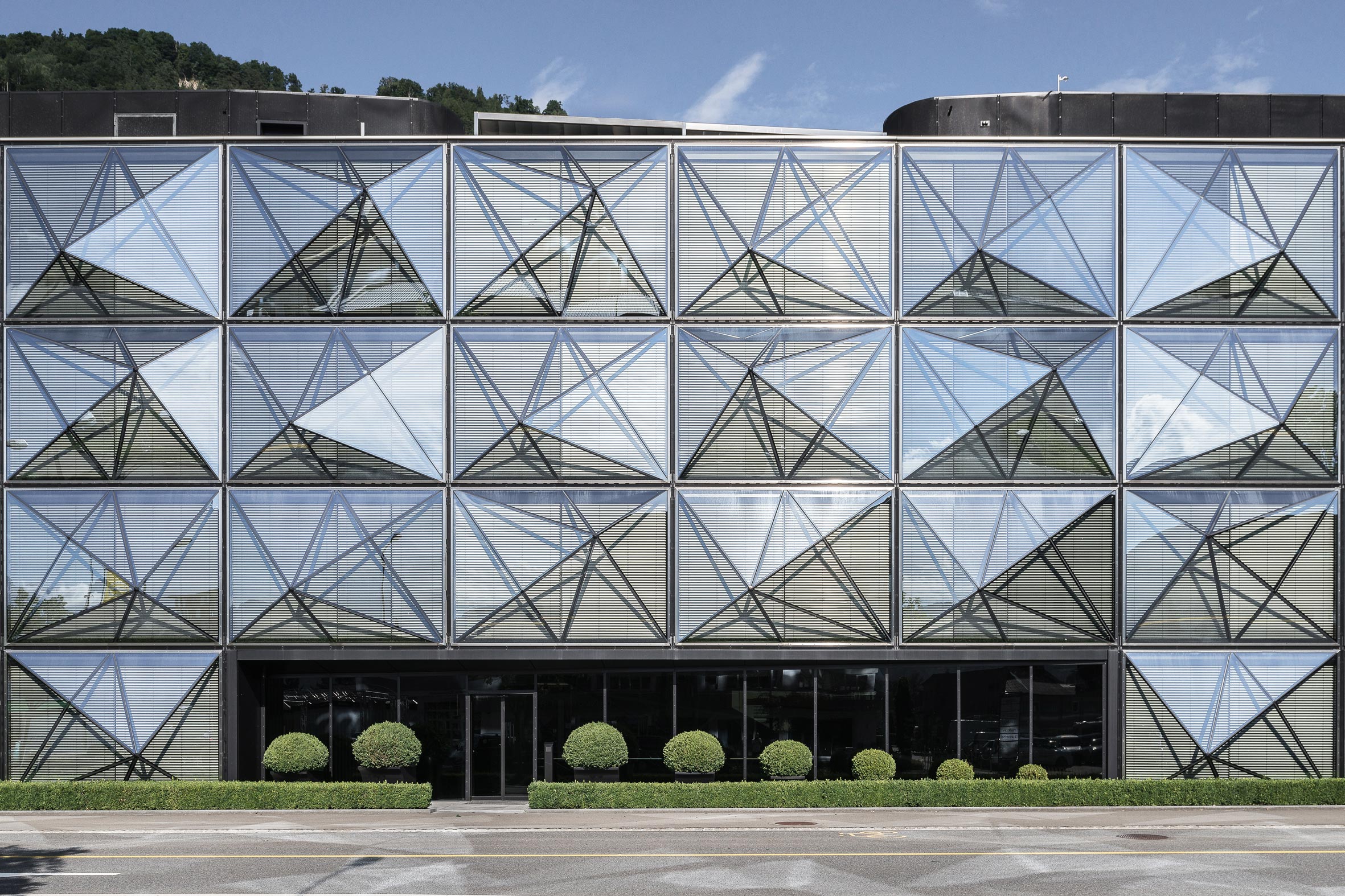 Architekturfotografie Channoine Cosmetics Headquarter Vaduz | Gerd Schaller | BAUWERK PERSPEKTIVEN