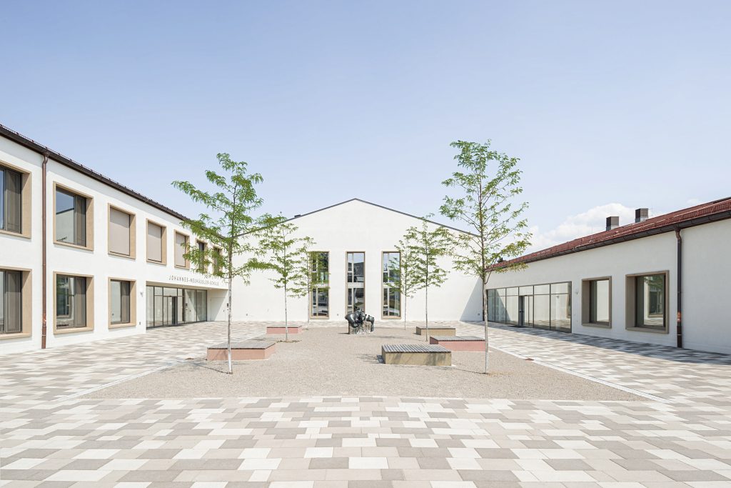 Architekturfotografie Johannes Neuhäusler Schule Röhrmoos Schönbrunn | Gerd Schaller | BAUWERK PERSPEKTIVEN
