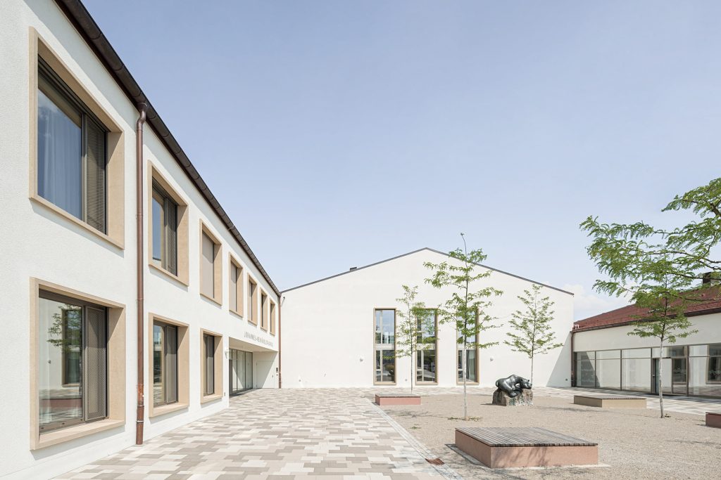 Architekturfotografie Johannes Neuhäusler Schule Röhrmoos Schönbrunn | Gerd Schaller | BAUWERK PERSPEKTIVEN