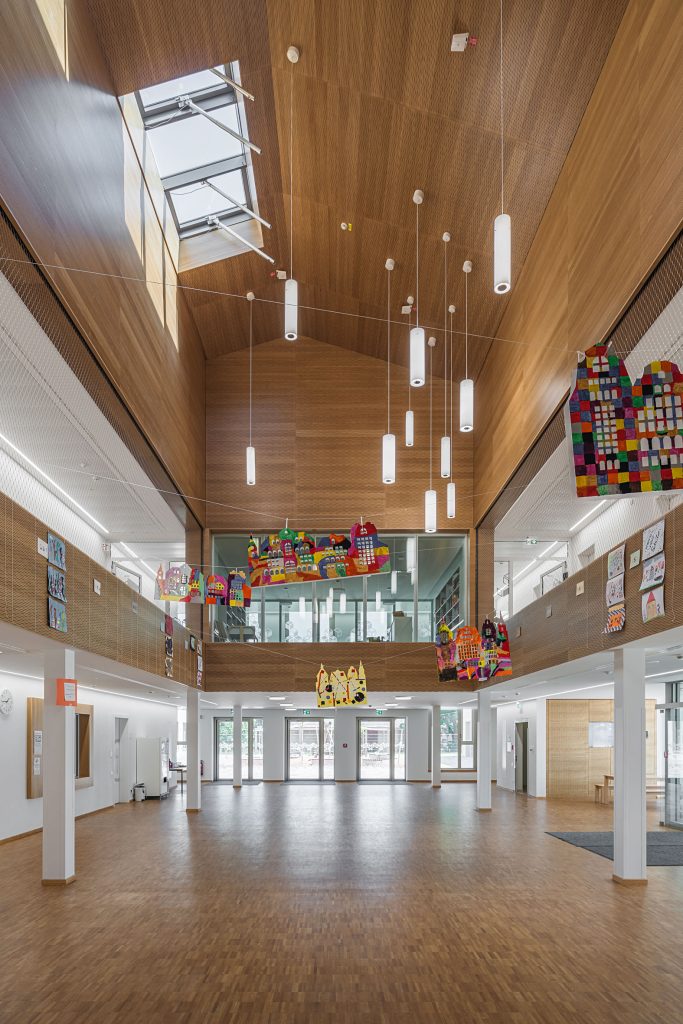 Architekturfotografie Johannes Neuhäusler Schule Röhrmoos Schönbrunn | Gerd Schaller | BAUWERK PERSPEKTIVEN