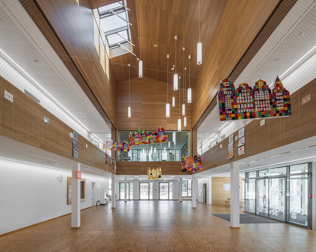 Architekturfotografie Johannes Neuhäusler Schule Röhrmoos Schönbrunn | Gerd Schaller | BAUWERK PERSPEKTIVEN