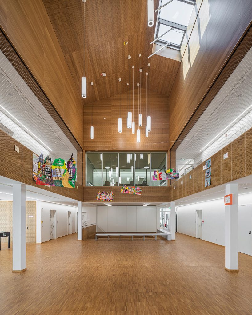 Architekturfotografie Johannes Neuhäusler Schule Röhrmoos Schönbrunn | Gerd Schaller | BAUWERK PERSPEKTIVEN