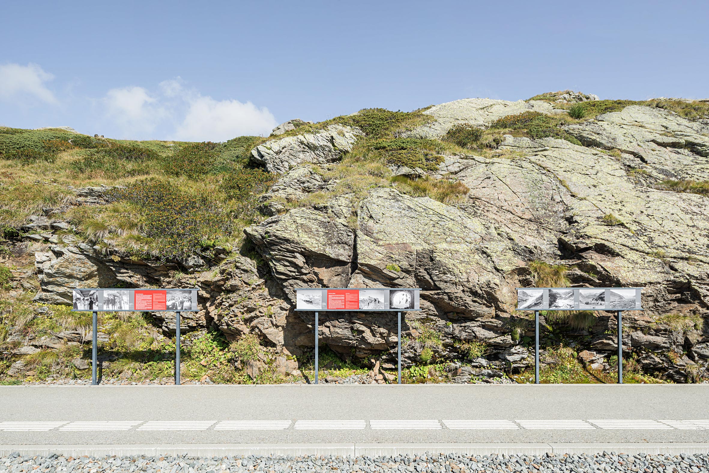 Architekturfotografie Bahnhof Ospizio Bernina Poschiavo | Gerd Schaller | BAUWERK PERSPEKTIVEN